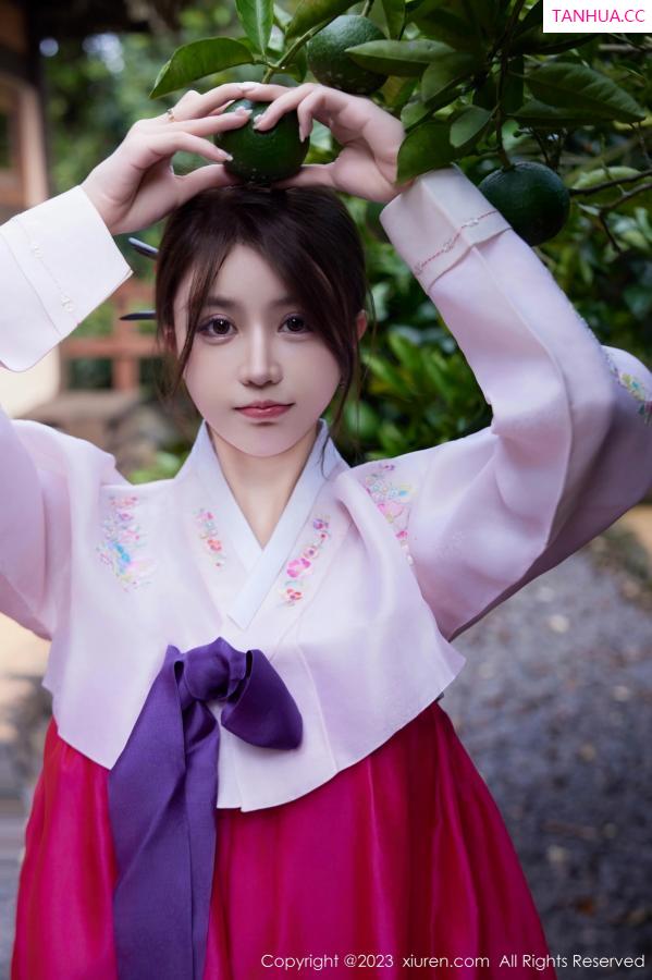tina_甜仔  [XiuRen]高清写真图 2023.10.18 No.7522 tina_甜仔 济州岛旅拍第9张图片